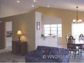 80 E Danbury Ln - Photo 3