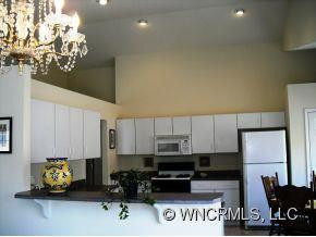 80 E Danbury Ln - Photo 6