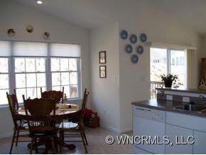 80 E Danbury Ln - Photo 7