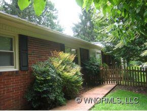 120 Crestview Drive - Photo 2