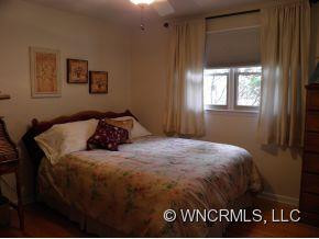 120 Crestview Drive - Photo 12