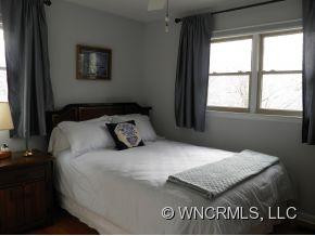 120 Crestview Drive - Photo 13