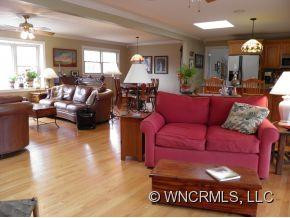 120 Crestview Drive - Photo 3