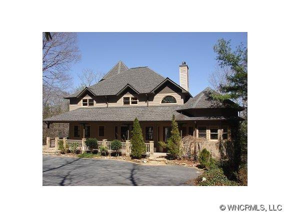 590 West Club Blvd