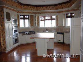 590 West Club Blvd - Photo 4