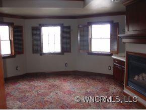 590 West Club Blvd - Photo 7