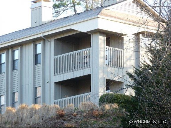 2501 Vineyard Blvd