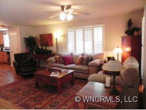 23 Catawba Street Unit B - Photo 2