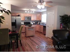 23 Catawba Street Unit B - Photo 4