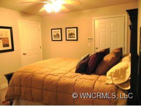 23 Catawba Street Unit B - Photo 6