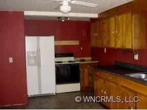 833 Fairview Road - Photo 2
