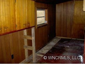 833 Fairview Road - Photo 4