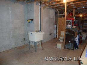 335 Melrose Avenue, Unit 107, - Photo 17