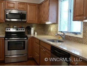 335 Melrose Avenue, Unit 107, - Photo 8