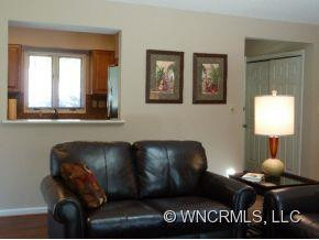 335 Melrose Avenue, Unit 107, - Photo 9
