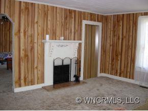 217 Richmond Ave - Photo 2