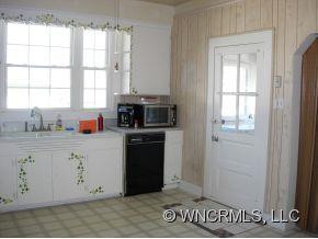 217 Richmond Ave - Photo 4