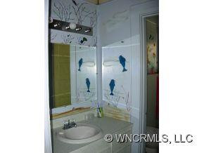217 Richmond Ave - Photo 5
