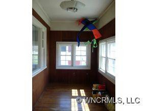 217 Richmond Ave - Photo 6
