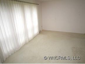 8 Tamarac Terrace - Photo 2