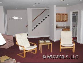 4 Unoga Court - Photo 15
