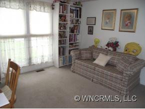 94 Regal Knolls Drive - Photo 10