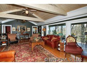 344 Fairway Drive - Photo 2