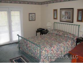 870 Kanasgowa Drive - Photo 8