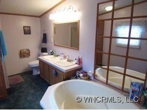176 FIELDSTONE DRIVE - Photo 8