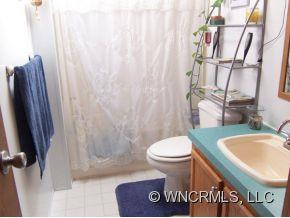 176 FIELDSTONE DRIVE - Photo 10