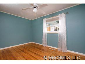 306 Turnpike Road - Photo 8