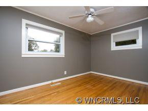 306 Turnpike Road - Photo 10