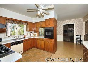 6 AMHERST ROAD - Photo 5