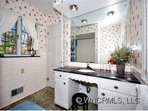 6 AMHERST ROAD - Photo 10