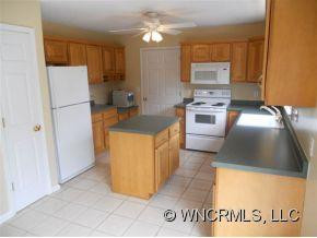 11 WESTMONT DRIVE - Photo 6