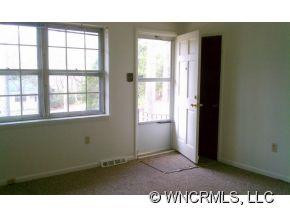 23 Evelake Drive - Photo 4