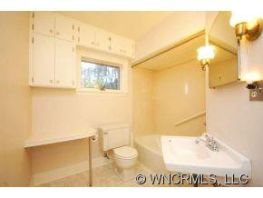 104 Stuyvesant - Photo 9