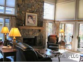 1013 Indian Cave Road - Photo 2