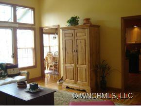 335 Viewcrest Drive - Photo 10