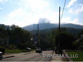 46 Larchmont - Photo 2