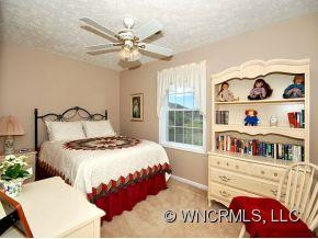 293 SUN MEADOW LANE - Photo 11
