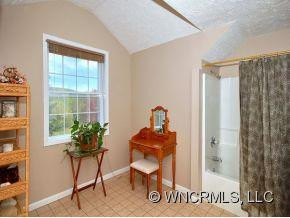 293 SUN MEADOW LANE - Photo 14
