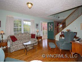 293 SUN MEADOW LANE - Photo 3