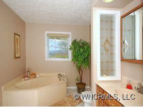 293 SUN MEADOW LANE - Photo 9