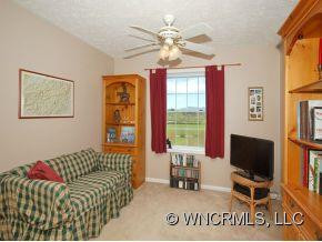 293 SUN MEADOW LANE - Photo 10