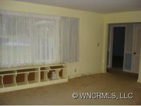 107 FAR HILLS TERRACE - Photo 2