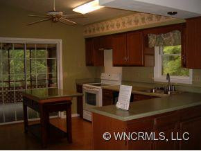 226 Haywood Knolls Drive - Photo 3