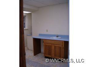 226 Haywood Knolls Drive - Photo 10
