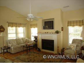457 TOMS HILL DR - Photo 2
