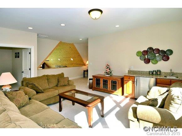 134 TRADITIONS WAY - Photo 19